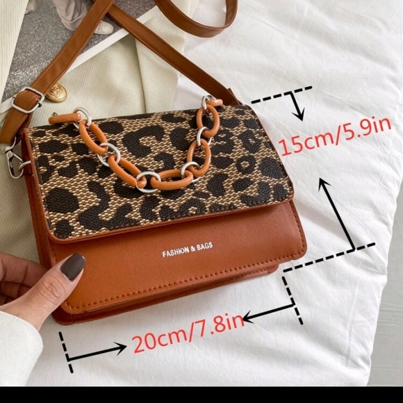 Leopard Pattern Flap Square HandBag - Picture 6 of 7